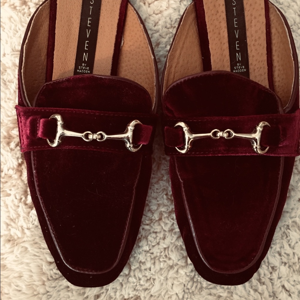 Steven by Steve Madden Velvet loafers